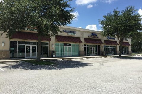 Propiedad comercial en alquiler en Tampa, Florida, 4259.57 m2 № 1615120 - foto 4