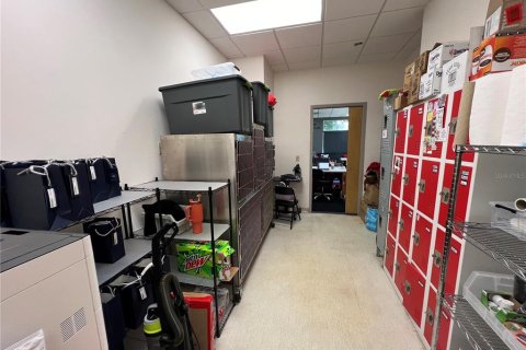 Propiedad comercial en alquiler en Tampa, Florida, 4259.57 m2 № 1615120 - foto 18