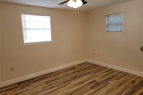 Villa ou maison à vendre à Lakeland, Floride: 4 chambres, 155.98 m2 № 2348291 - photo 11