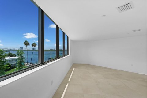 Copropriété à vendre à Bay Harbor Islands, Floride: 2 chambres, 152.92 m2 № 1963457 - photo 26
