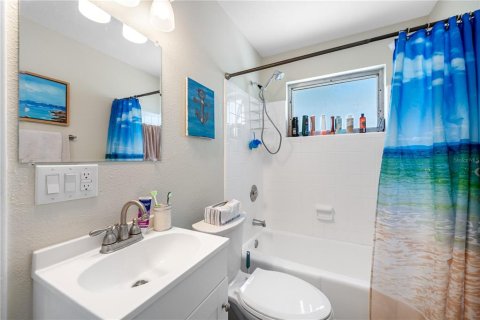 Купить коммерческую недвижимость в Данедин, Флорида 18 спален, 802.49м2, № 1919639 - фото 13
