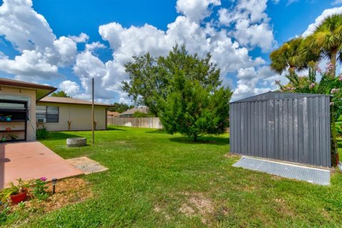 House in New Smyrna Beach, Florida 3 bedrooms, 182.27 sq.m. № 2207401 - photo 28