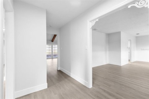 Villa ou maison à vendre à Valrico, Floride: 4 chambres, 220.09 m2 № 1827175 - photo 4