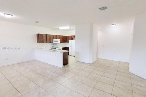 Condo à Miami, Floride, 3 chambres  № 2027689