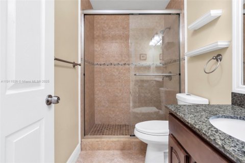 Casa en venta en Miami, Florida, 4 dormitorios, 192.77 m2 № 1967524 - foto 20