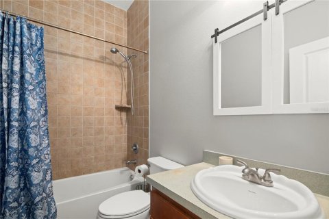 Купить виллу или дом в Дейд-Сити, Флорида 11 комнат, 259.48м2, № 1873078 - фото 25