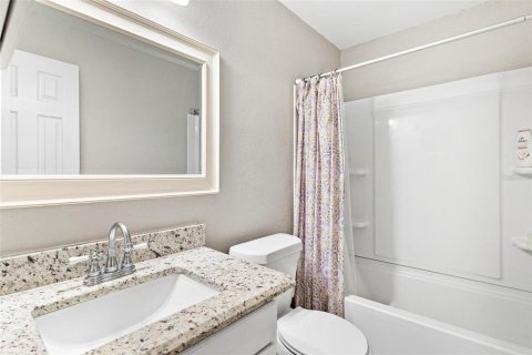 Villa ou maison à vendre à Umatilla, Floride: 3 chambres, 179.21 m2 № 1904608 - photo 20
