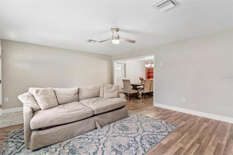 Villa ou maison à vendre à Umatilla, Floride: 3 chambres, 179.21 m2 № 1904608 - photo 7