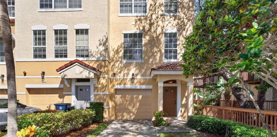 Touwnhouse à Tampa, Floride 3 chambres, 171.31 m2 № 2388949
