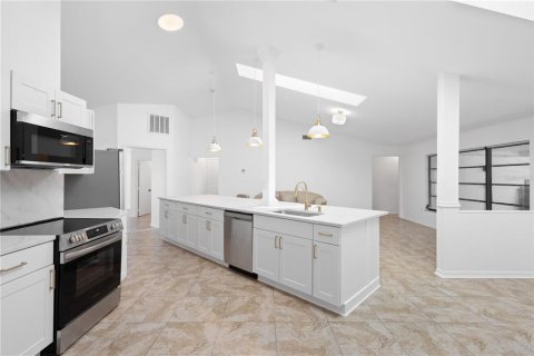 Villa ou maison à vendre à Port Charlotte, Floride: 6 chambres, 273.23 m2 № 2212181 - photo 9