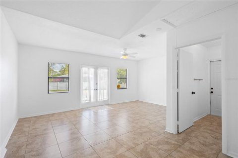 Villa ou maison à vendre à Port Charlotte, Floride: 6 chambres, 273.23 m2 № 2212181 - photo 22