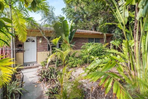 Villa ou maison à Hollywood, Floride 3 chambres, 142.88 m2 № 2091037