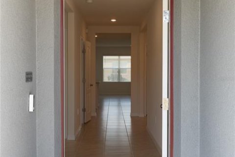 Villa ou maison à louer à Lake Wales, Floride: 4 chambres, 169.83 m2 № 2108552 - photo 4
