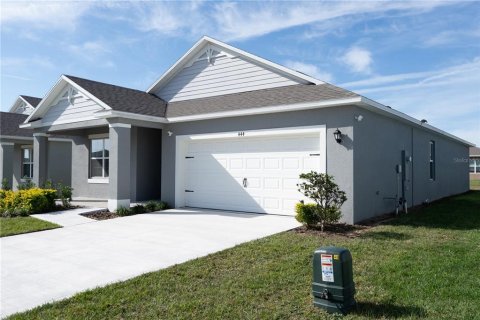 Villa ou maison à louer à Lake Wales, Floride: 4 chambres, 169.83 m2 № 2108552 - photo 2
