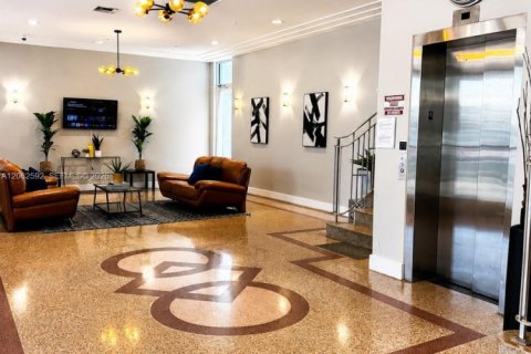 Copropriété à louer à Miami Beach, Floride: 1 chambre, 41.16 m2 № 2254811 - photo 9