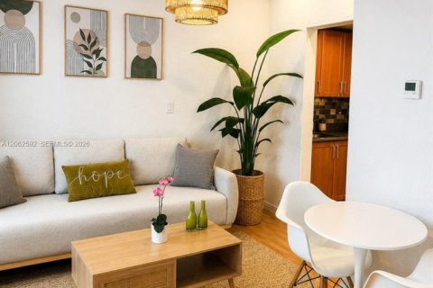 Copropriété à louer à Miami Beach, Floride: 1 chambre, 41.16 m2 № 2254811 - photo 5