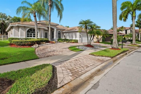 House in Weston, Florida 4 bedrooms, 252.32 sq.m. № 1699086 - photo 3