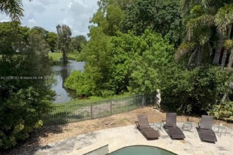 Купить виллу или дом в Бока-Ратон, Флорида 4 спальни, 315.77м2, № 1931220 - фото 10