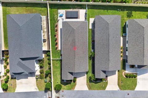 House in The Villages, Florida 2 bedrooms, 116.78 sq.m. № 2393475 - photo 21