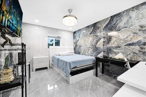 Villa ou maison à louer à Pinecrest, Floride: 5 chambres, 382.66 m2 № 2046085 - photo 29