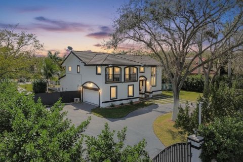 Villa ou maison à Pinecrest, Floride 5 chambres, 382.66 m2 № 2046085