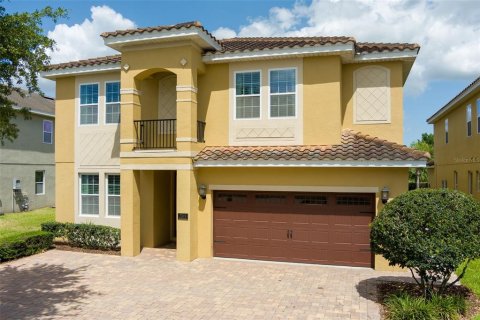 House in Kissimmee, Florida 10 bedrooms, 435.06 sq.m. № 2308087