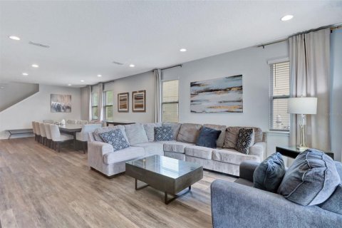 Villa ou maison à vendre à Kissimmee, Floride: 10 chambres, 435.06 m2 № 2308087 - photo 18