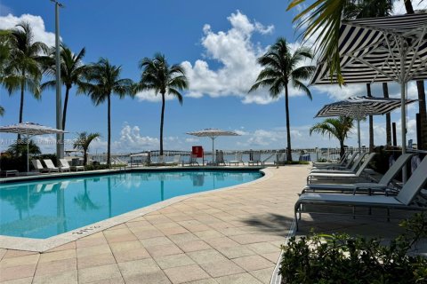 Copropriété à louer à Miami, Floride: 1 chambre, 73.49 m2 № 1938922 - photo 12