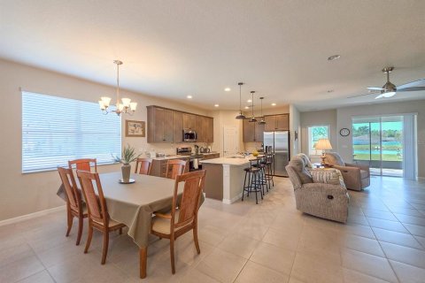 Casa en venta en Palm Coast, Florida, 3 dormitorios, 152.82 m2 № 2202938 - foto 4
