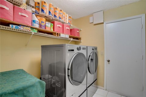 Casa en venta en Tampa, Florida, 3 dormitorios, 168.99 m2 № 1843324 - foto 29