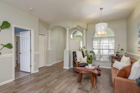 House in Land O' Lakes, Florida 4 bedrooms, 217.67 sq.m. № 1904084 - photo 8