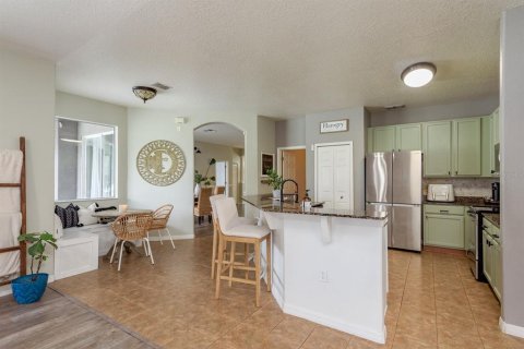 House in Land O' Lakes, Florida 4 bedrooms, 217.67 sq.m. № 1904084 - photo 14