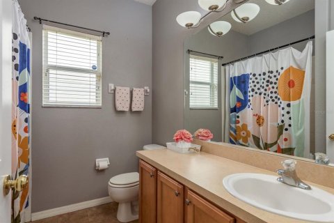 House in Land O' Lakes, Florida 4 bedrooms, 217.67 sq.m. № 1904084 - photo 25