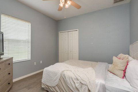 House in Land O' Lakes, Florida 4 bedrooms, 217.67 sq.m. № 1904084 - photo 26