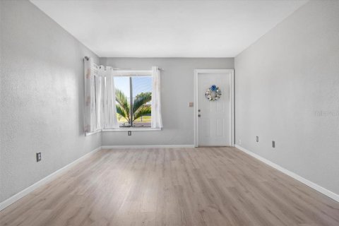 Casa en venta en North Port, Florida, 2 dormitorios, 95.78 m2 № 2387310 - foto 8