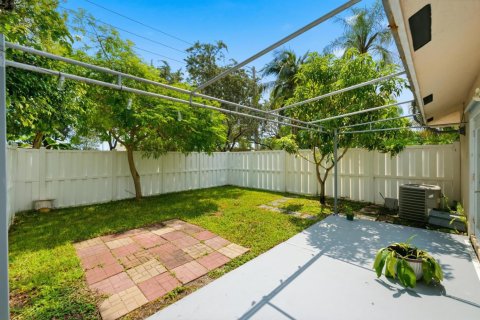 Villa ou maison à vendre à Sunrise, Floride: 3 chambres, 120.59 m2 № 2191578 - photo 18