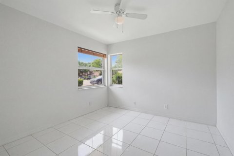 Villa ou maison à vendre à Sunrise, Floride: 3 chambres, 120.59 m2 № 2191578 - photo 20