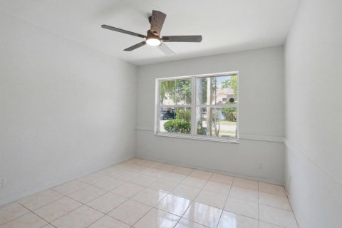 Villa ou maison à vendre à Sunrise, Floride: 3 chambres, 120.59 m2 № 2191578 - photo 23