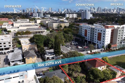 Terreno en venta en Miami, Florida № 1794805 - foto 4