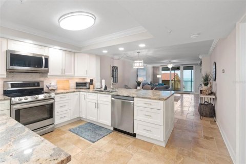Condominio en venta en Madeira Beach, Florida, 2 dormitorios, 102.19 m2 № 2094514 - foto 9