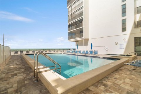 Condominio en venta en Madeira Beach, Florida, 2 dormitorios, 102.19 m2 № 2094514 - foto 28