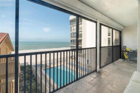 Condominio en venta en Madeira Beach, Florida, 2 dormitorios, 102.19 m2 № 2094514 - foto 24