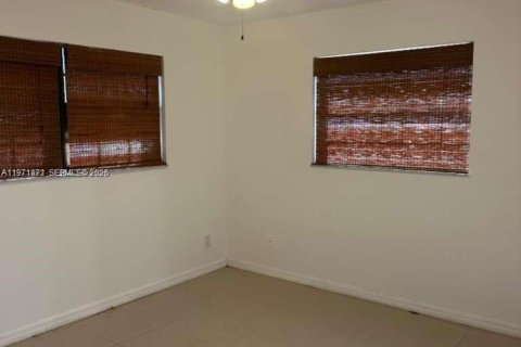 Villa ou maison à vendre à Hallandale Beach, Floride: 4 chambres, 143.26 m2 № 2079778 - photo 8