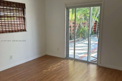 Villa ou maison à vendre à Hallandale Beach, Floride: 4 chambres, 143.26 m2 № 2079778 - photo 9