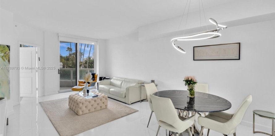 Condominio en Aventura, Florida, 1 dormitorio  № 1865419