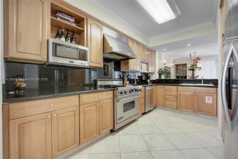 Condo in Islamorada, Village of Islands, Florida, 3 bedrooms  № 1814788 - photo 2