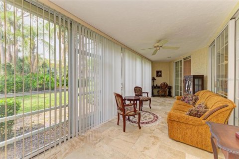 Condo in Bradenton, Florida, 2 bedrooms  № 1681730 - photo 29