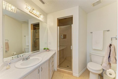 Condo in Bradenton, Florida, 2 bedrooms  № 1681730 - photo 26