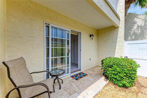 Condo in Bradenton, Florida, 2 bedrooms  № 1681730 - photo 25