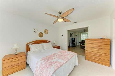 Condo in Bradenton, Florida, 2 bedrooms  № 1681730 - photo 21